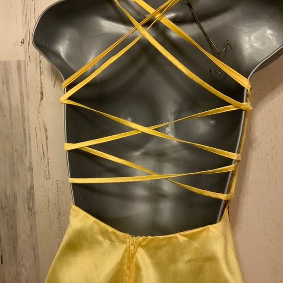 Formal Gown - Picture 5 of 7